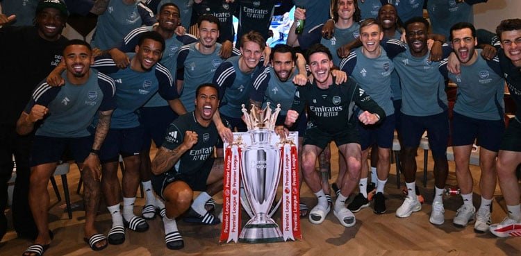 Miserly Arsenal face PSG firepower in Champions League style clash