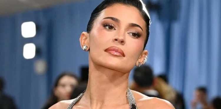 former housekeeper sues kylie jenner over racial abuse