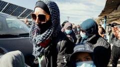 Islamic State-linked women arrive home in Australia from Syria islamic state linked women arrive home in australia from syria
