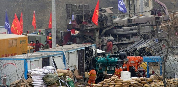 China coal mine blast kills at least 90, more missing
